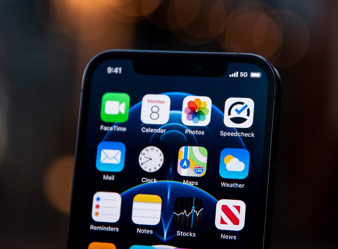 桐柏苹果手机维修分享为什么 iPhone 12 在冬季会自动关机 